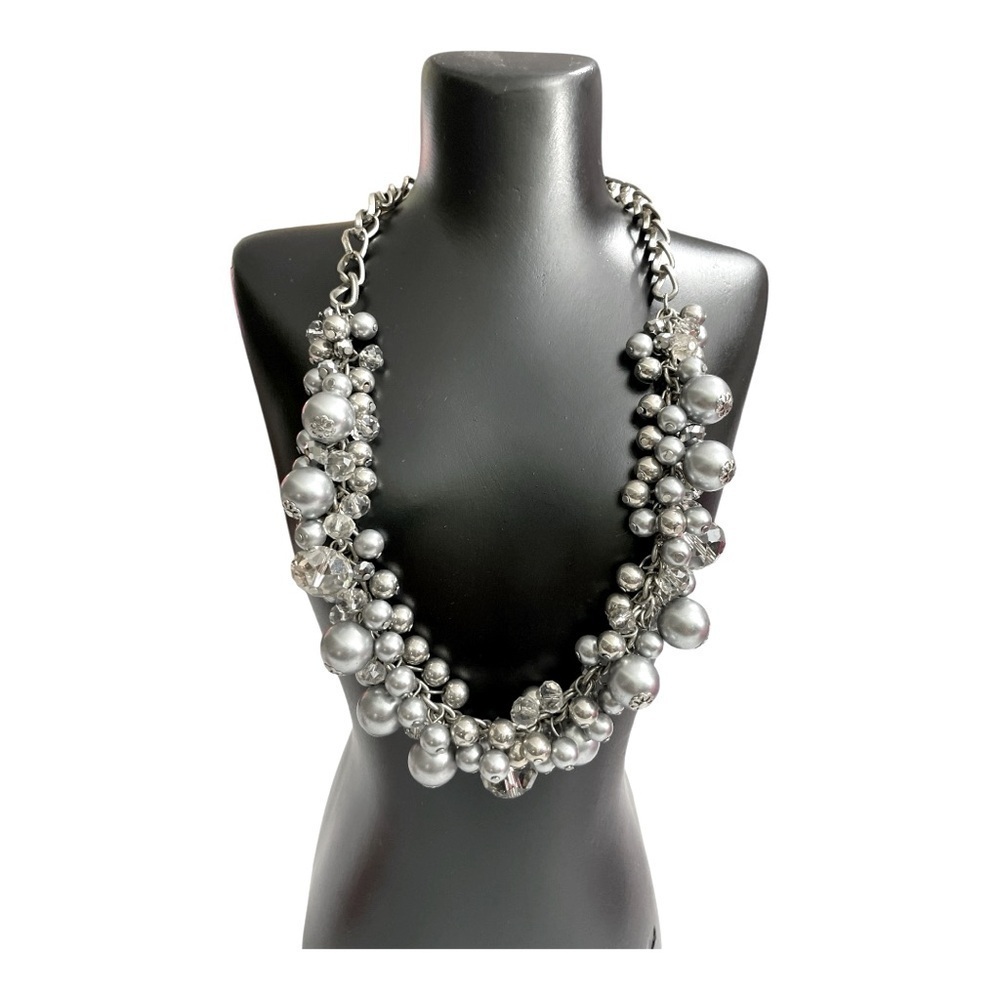 ALDO SILVER TONED IRIDESCENT FACETED WOVEN BEAD STATEMENT NECKLACE